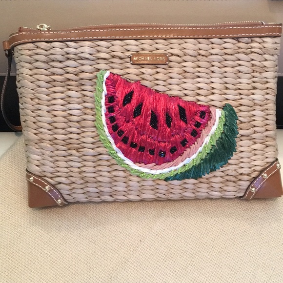 2X🎉HP🎉Michael Kors XL Wristlet - Picture 3 of 8